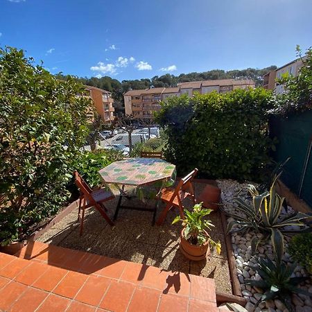 Charmant Studio Costebelle Proche Gare, Terrasse Et Parking Gratuit Apartment อิแยร์ ภายนอก รูปภาพ